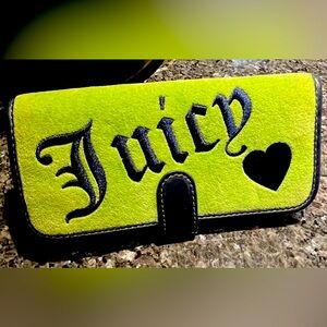 Juicy Couture Y2K makeup wallet